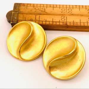 Brushed gold vintage chunky earrings 80s deadstock